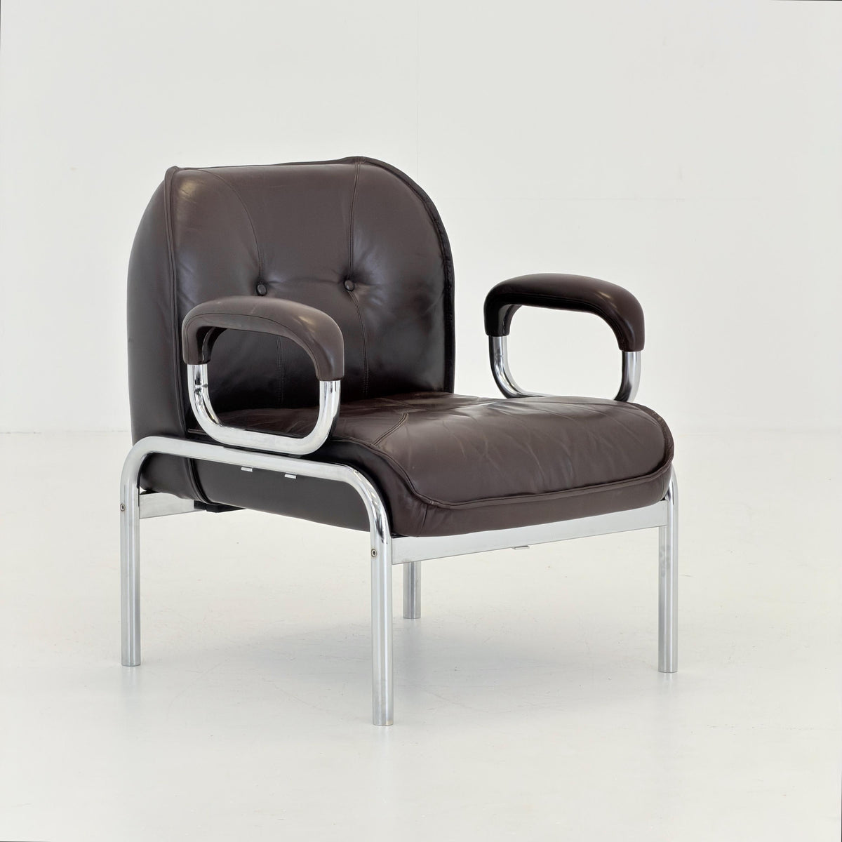 1 of 3 Mid century original vintage Girsberger Eurochair design lounge armchair , Switzerland 1980s.