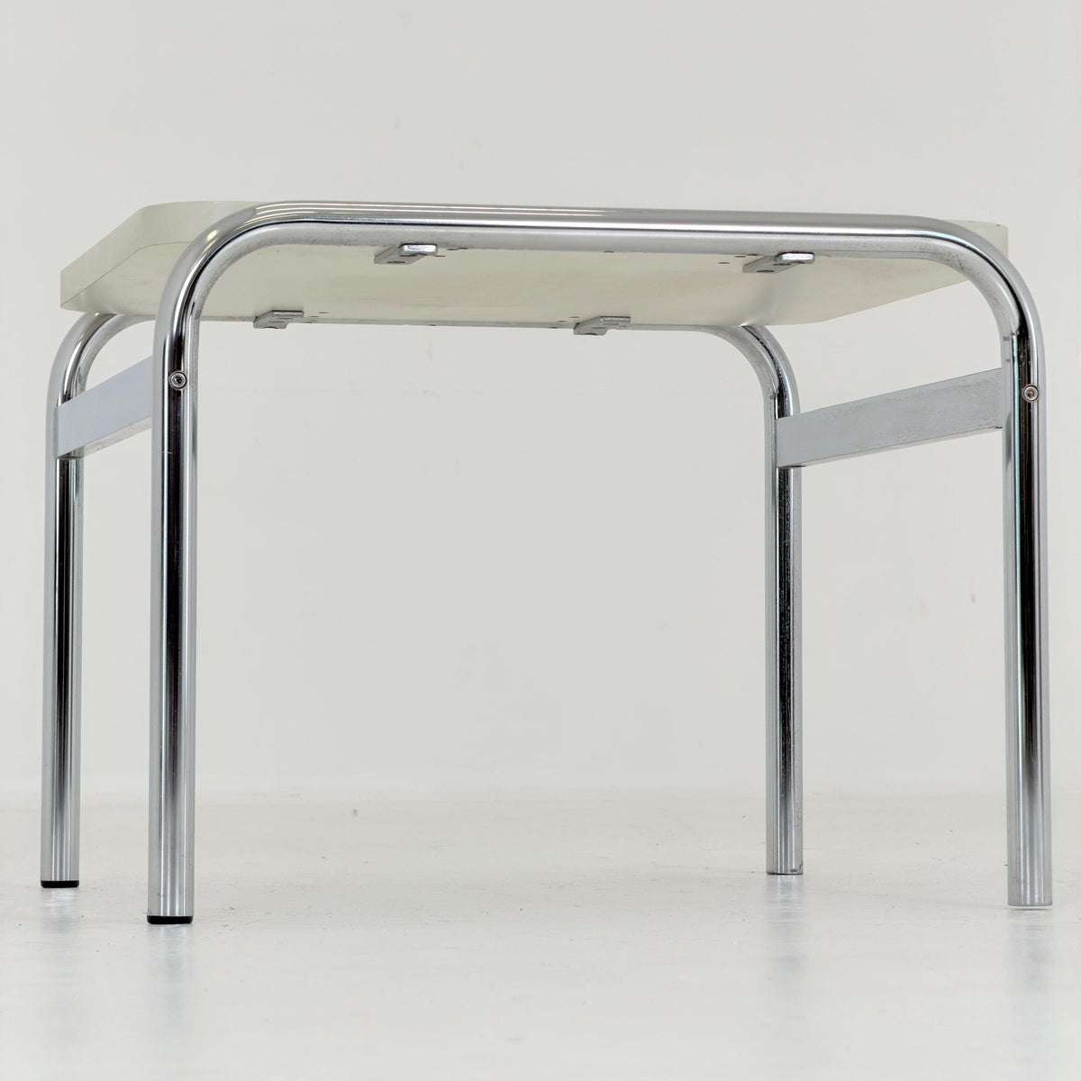 Set of 2 Girsberger Eurochair Lounge Chairs & Side Table, Swiss Made 1980s