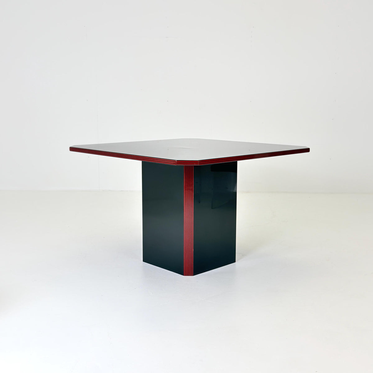 Rare Italian Postmodern Dining Set – Table & 4 Plexiglass Armchairs Italy 1980s