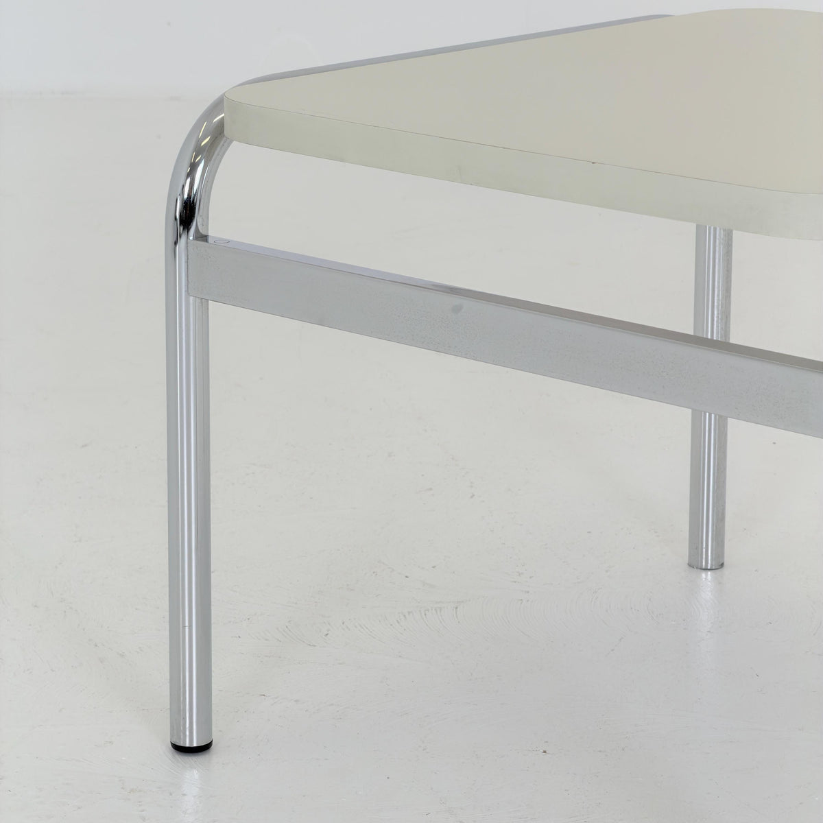 1 of 3 Mid century Girsberger Eurochair white coffee Table, Swiss 1980s,