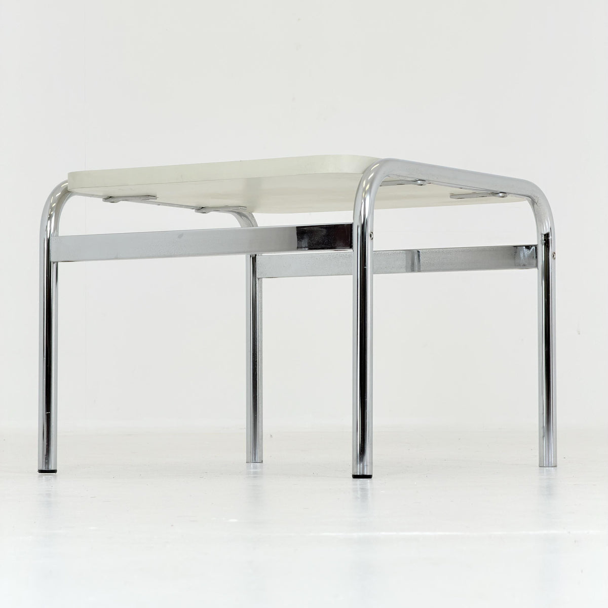 1 of 3 Mid century Girsberger Eurochair white coffee Table, Swiss 1980s,