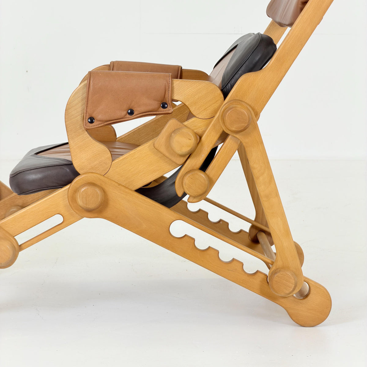 Rare Mid century Adjustable Reclining Lounge Chair – Leather & Beech Wood – IENA Award Label 1970s German