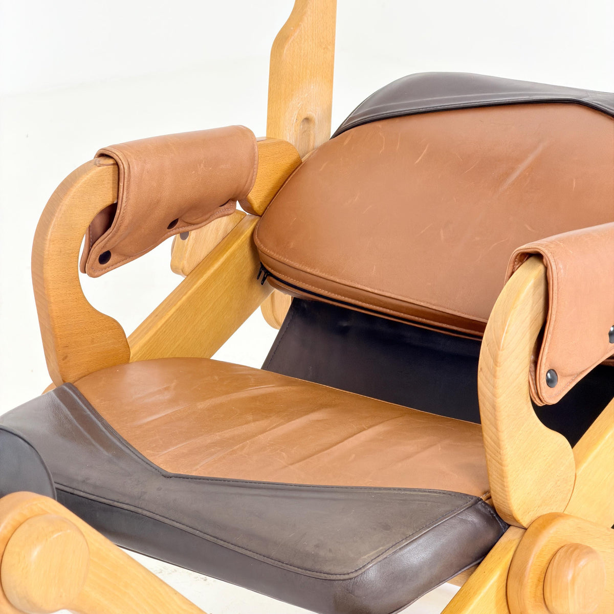Rare Mid century Adjustable Reclining Lounge Chair – Leather & Beech Wood – IENA Award Label 1970s German