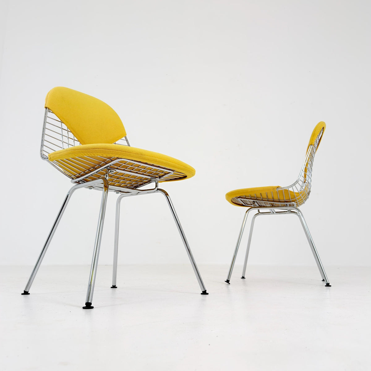 1 of 2 Mid-Century Charles & Ray Eames DKX-2 Wire Chair – Herman Miller – 1970s