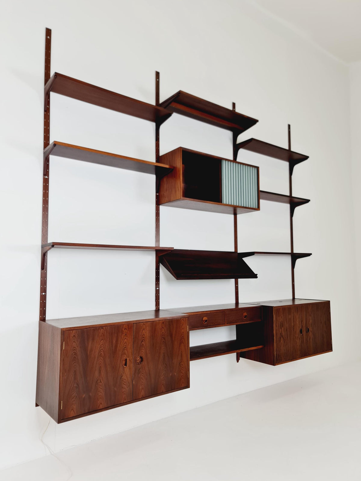 1960s Danish Modern Rosewood Shelving System | Hansen & Guldborg (HG Møbler) | Bar, Record , Display Cabinets