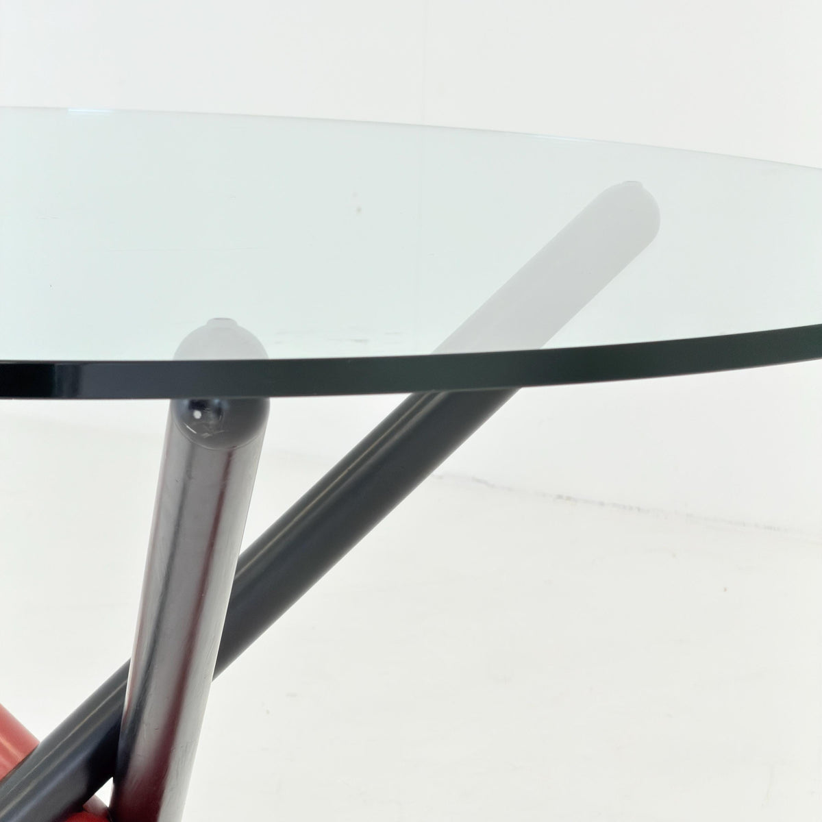 Rare Italian Postmodern Round Dining Table,Red & Black Sculptural Base, 1970s Italy,