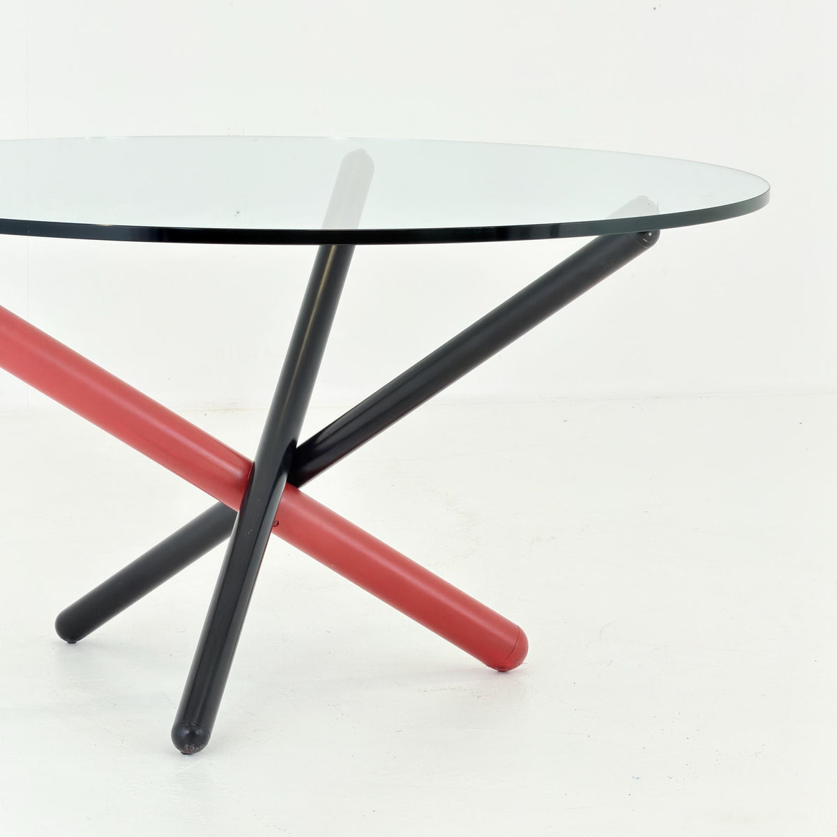 Rare Italian Postmodern Round Dining Table,Red & Black Sculptural Base, 1970s Italy,
