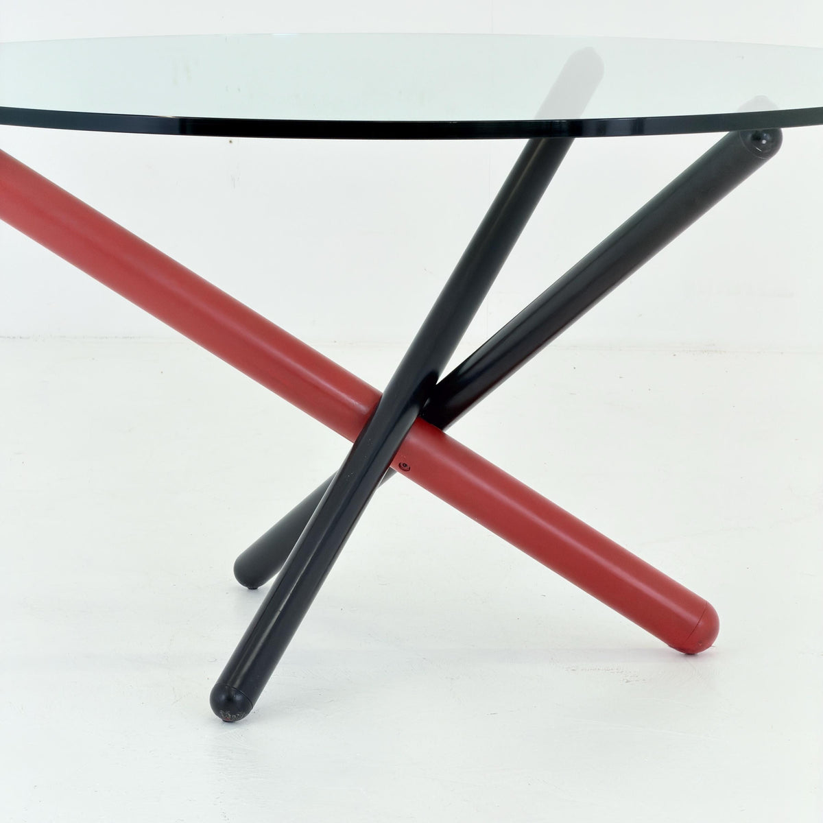 Rare Italian Postmodern Round Dining Table,Red & Black Sculptural Base, 1970s Italy,