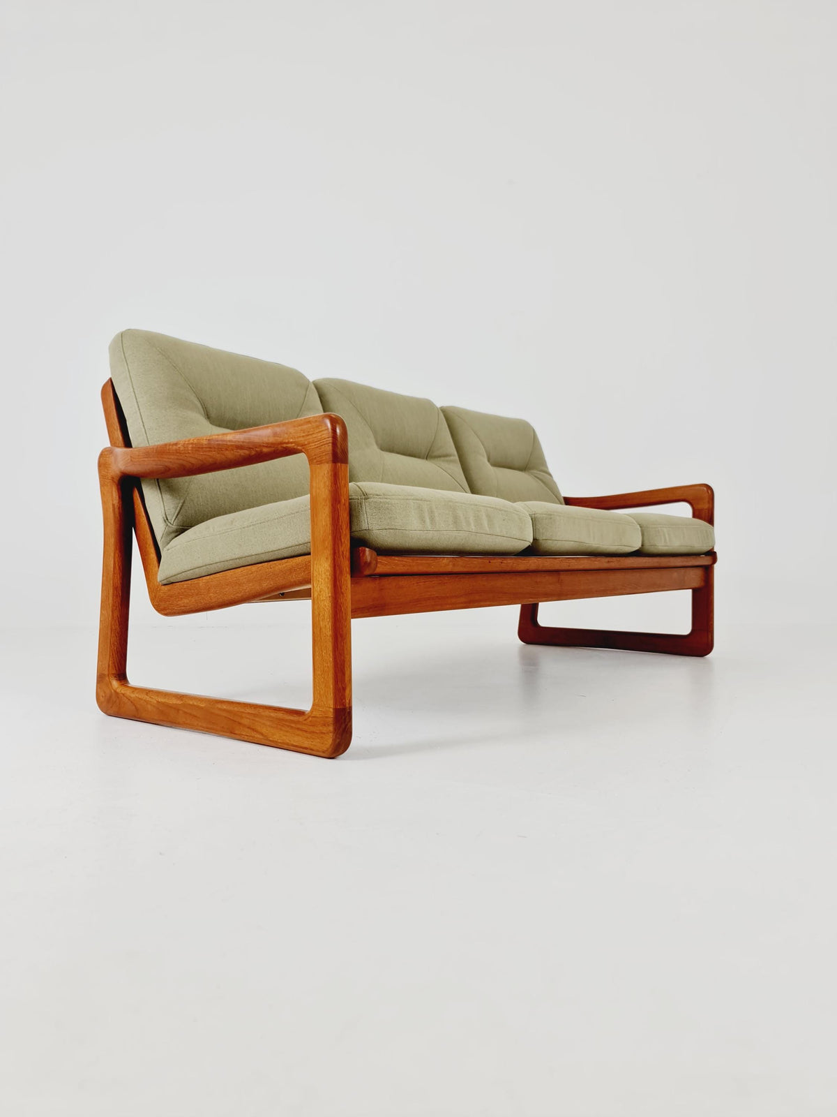 Mid century teak 3 -Seater Sofa by Holstebro Möbelfabrik , 1970s