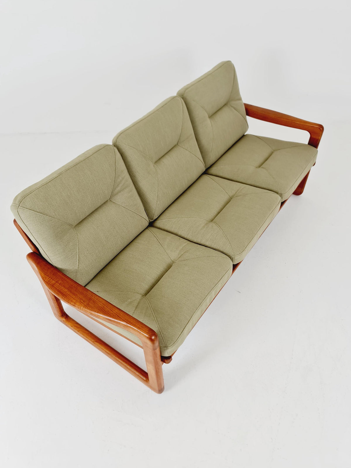 Mid century teak 3 -Seater Sofa by Holstebro Möbelfabrik , 1970s