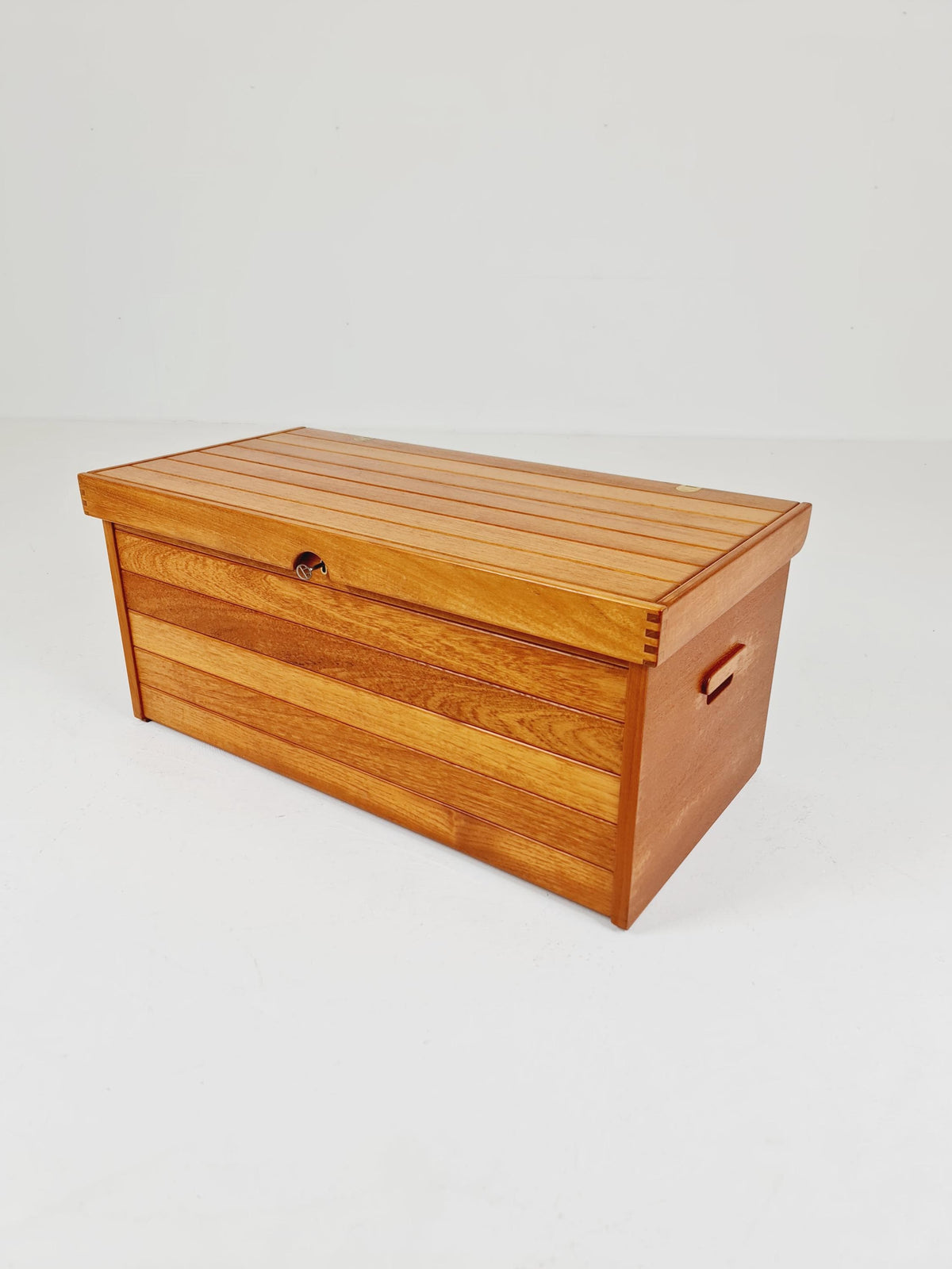 Mid century Storage chest /trunk By Kai Kristiansen for Aksel Kjersgaard NR30 1960s
