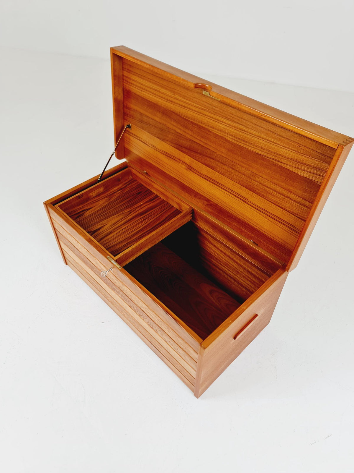 Mid century Storage chest /trunk By Kai Kristiansen for Aksel Kjersgaard NR30 1960s