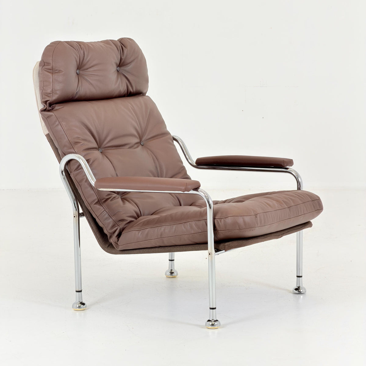 Mid-Century Modern Scandinavian lounge chair Design By Bo Eigert for Stalbo , Sweden 1970s