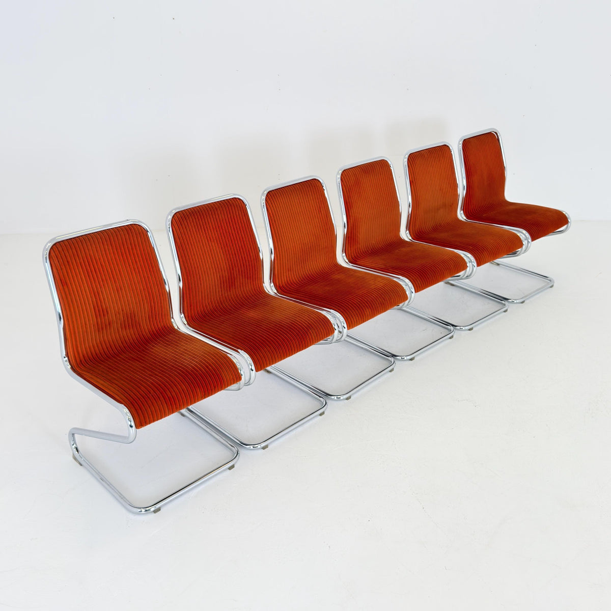 Set of 6 Mid Century Cantilever Dining Z-Chairs 1980s Italy