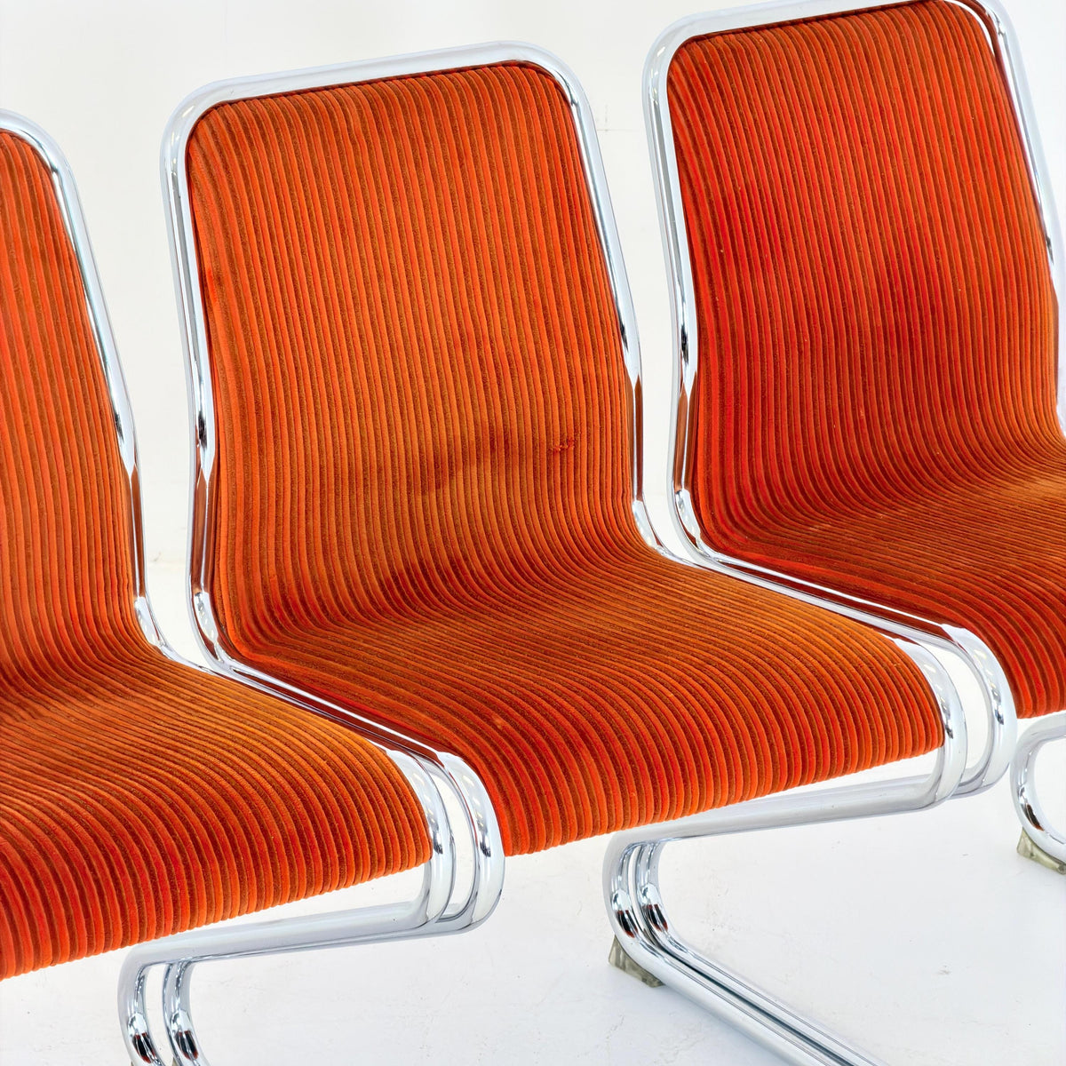 Set of 6 Mid Century Cantilever Dining Z-Chairs 1980s Italy