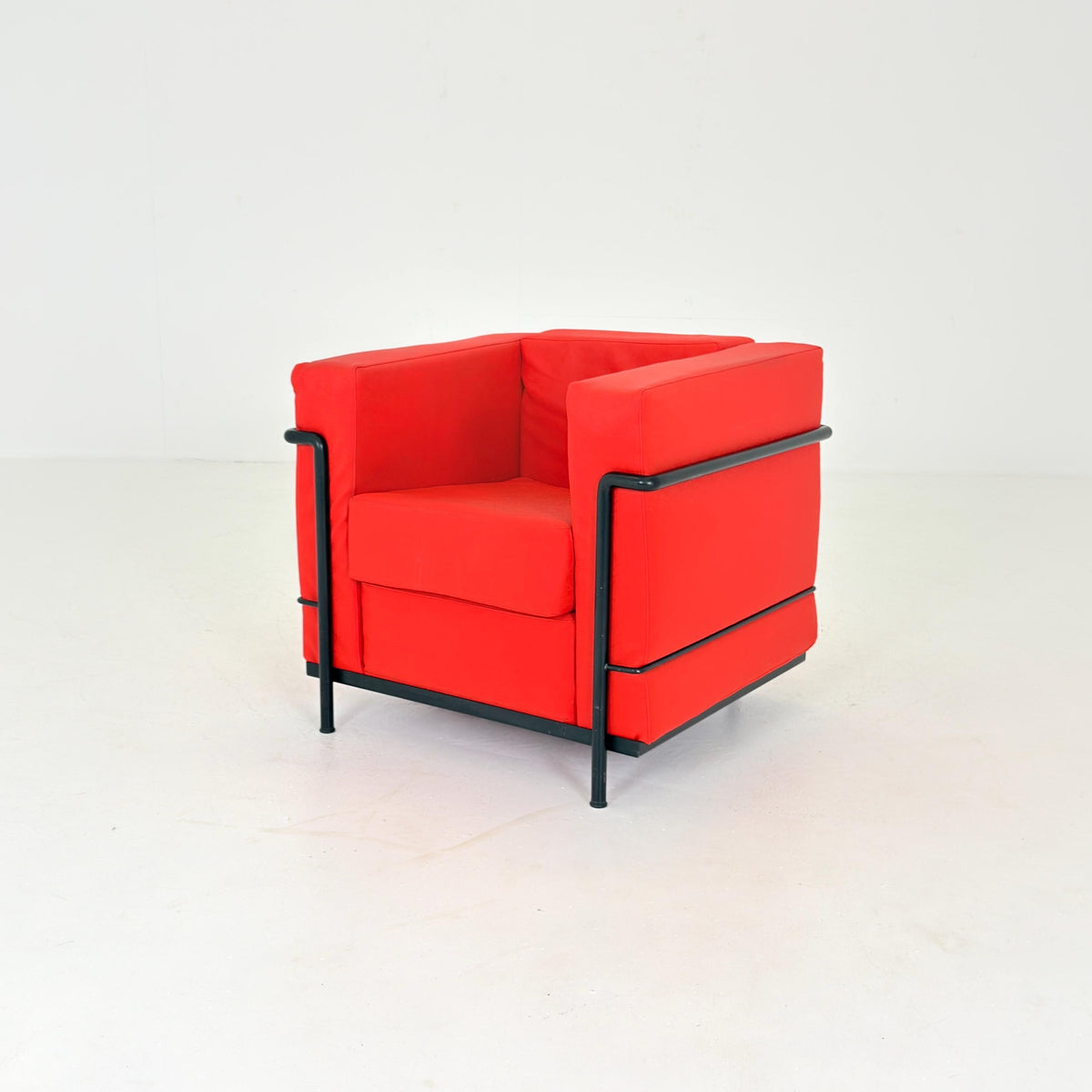 Mid century Cassina LC2 Armchair by Le Corbusier, Perriand & Jeanneret, Red Patterned Leather, Italy , LC2 011404 /1970s