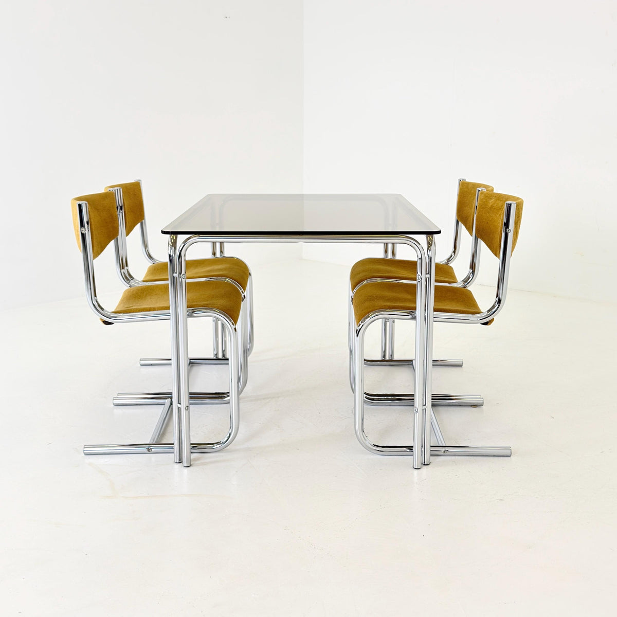Set of 4 Mid Century Bauhaus Cantilever Dining Chairs, 1980s Germany