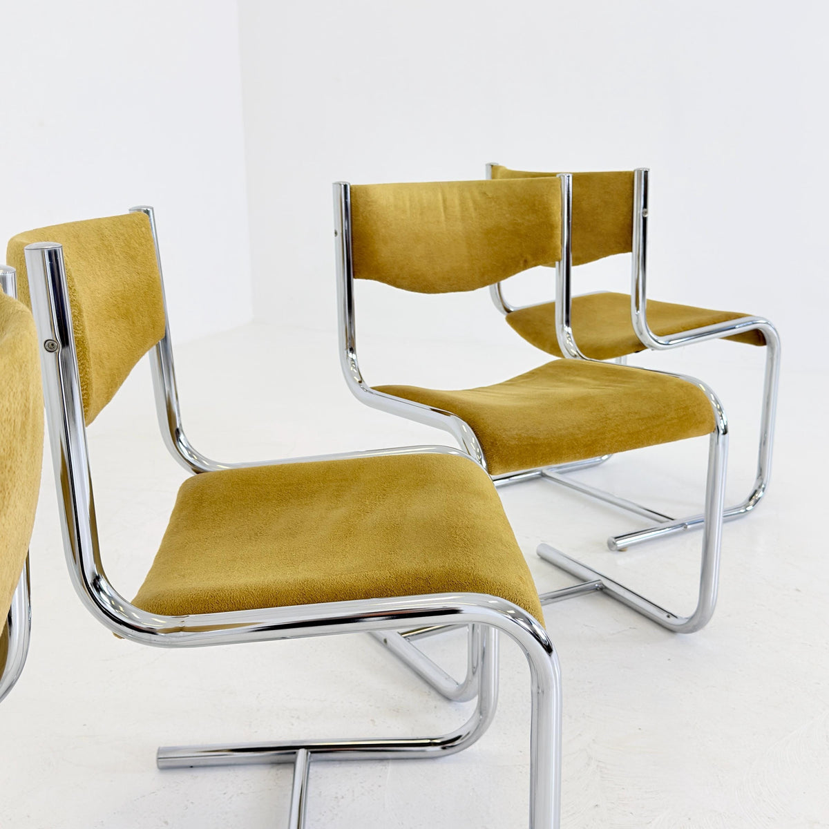 Set of 4 Mid Century Bauhaus Cantilever Dining Chairs, 1980s Germany