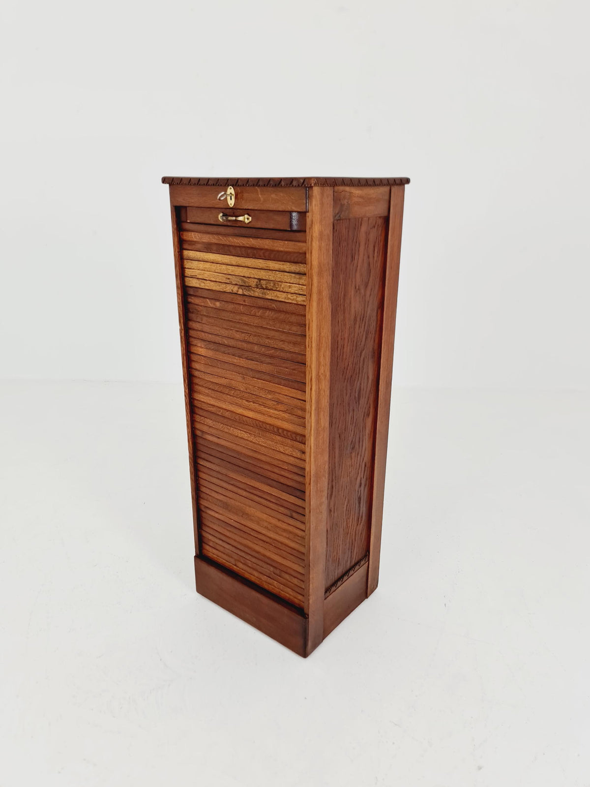 Bauhaus German roll document cabinet in walnut Wood , 1930s