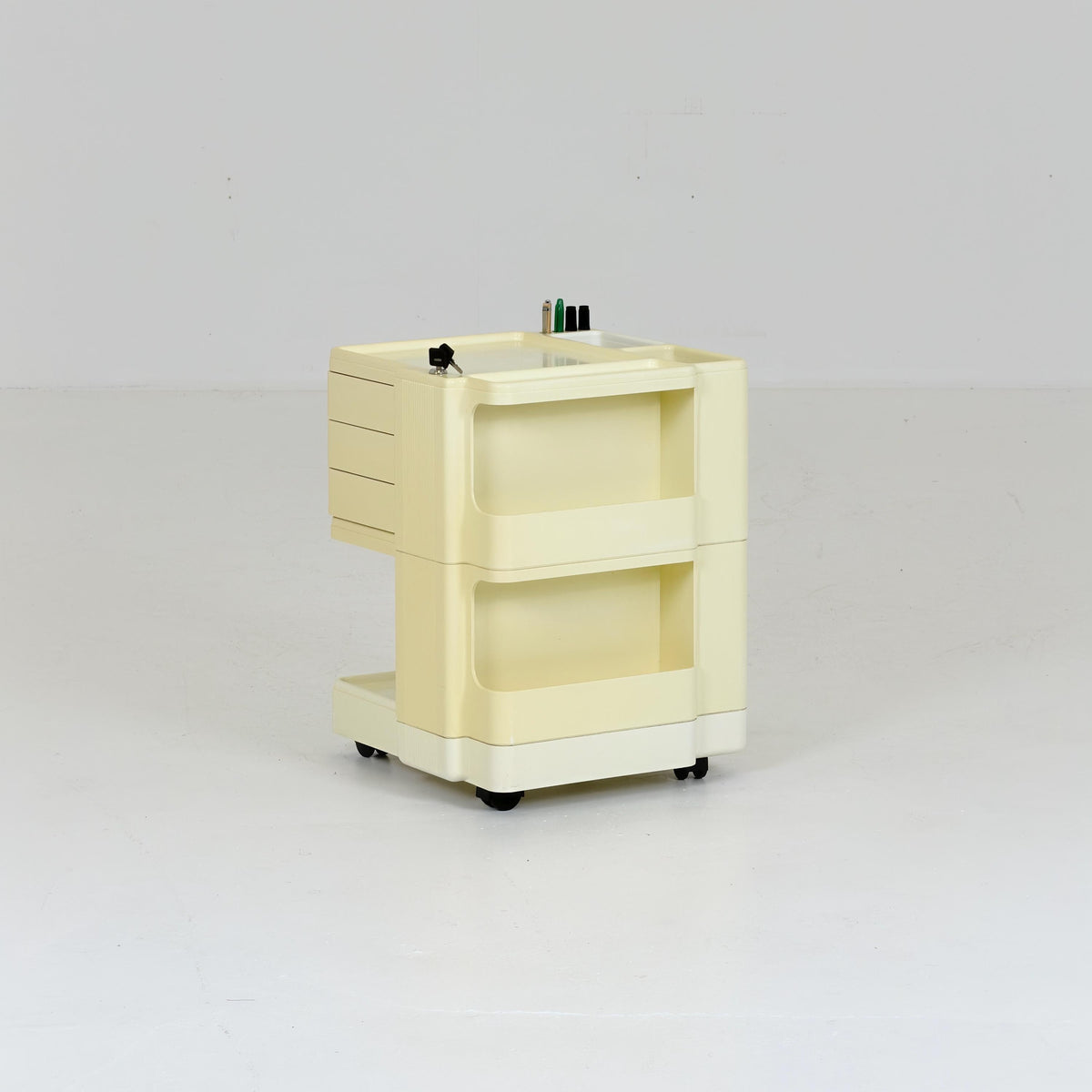 Rare Neolt Superstile Organizer Trolley | Italian Mid Century Storage Cart | Vintage ABS Office Design 1970s.