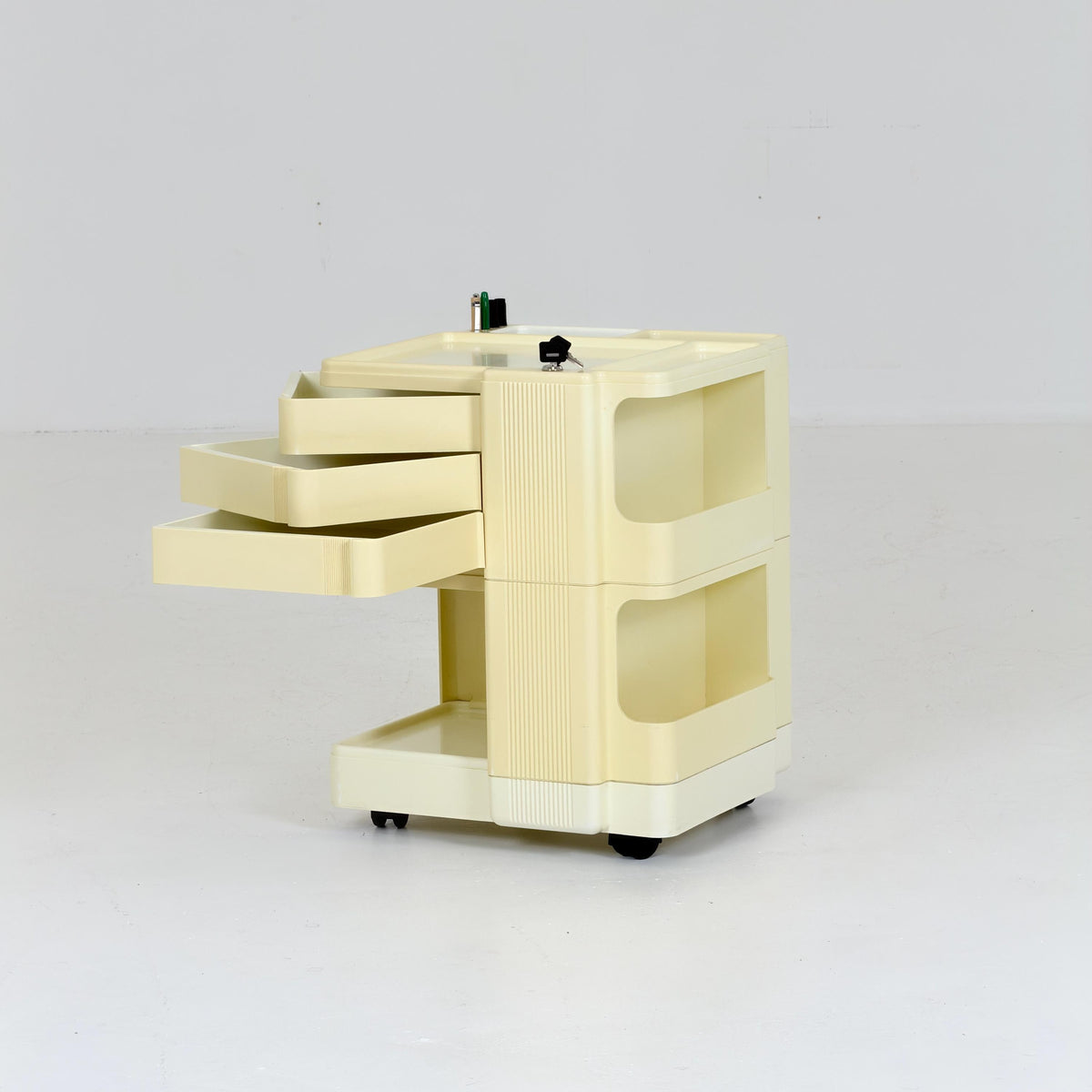 Rare Neolt Superstile Organizer Trolley | Italian Mid Century Storage Cart | Vintage ABS Office Design 1970s.
