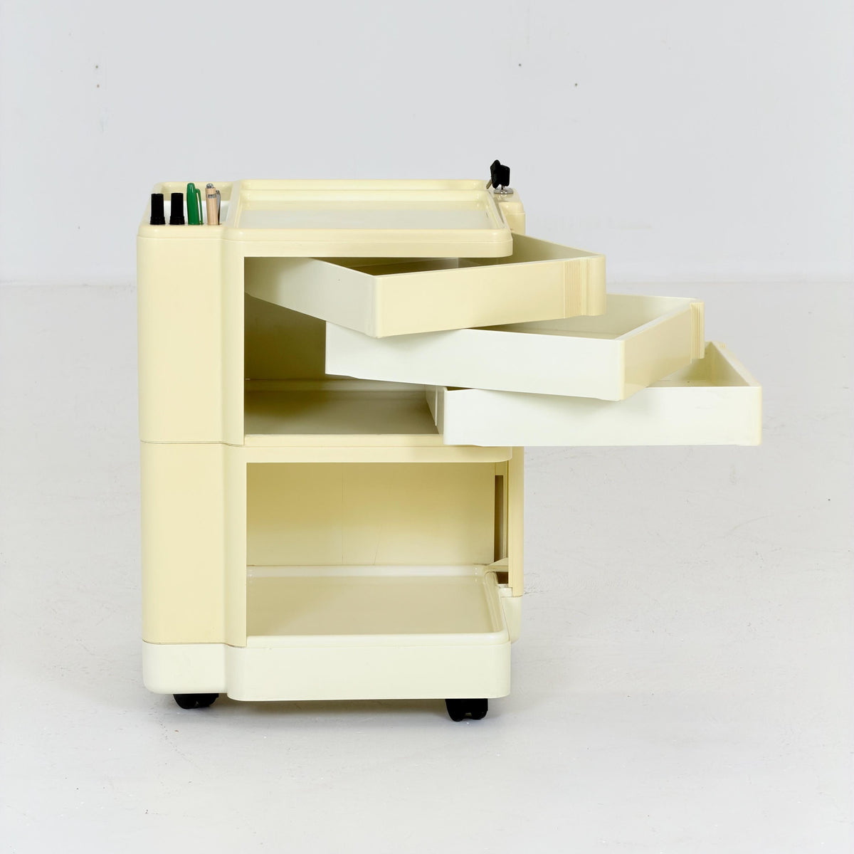 Rare Neolt Superstile Organizer Trolley | Italian Mid Century Storage Cart | Vintage ABS Office Design 1970s.