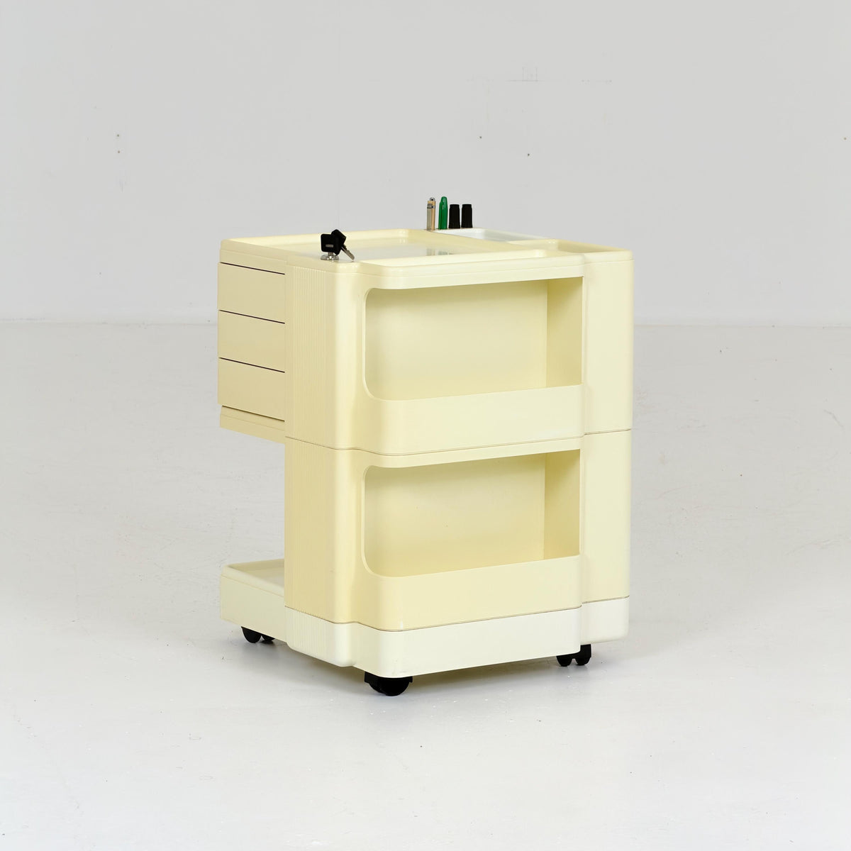 Rare Neolt Superstile Organizer Trolley | Italian Mid Century Storage Cart | Vintage ABS Office Design 1970s.