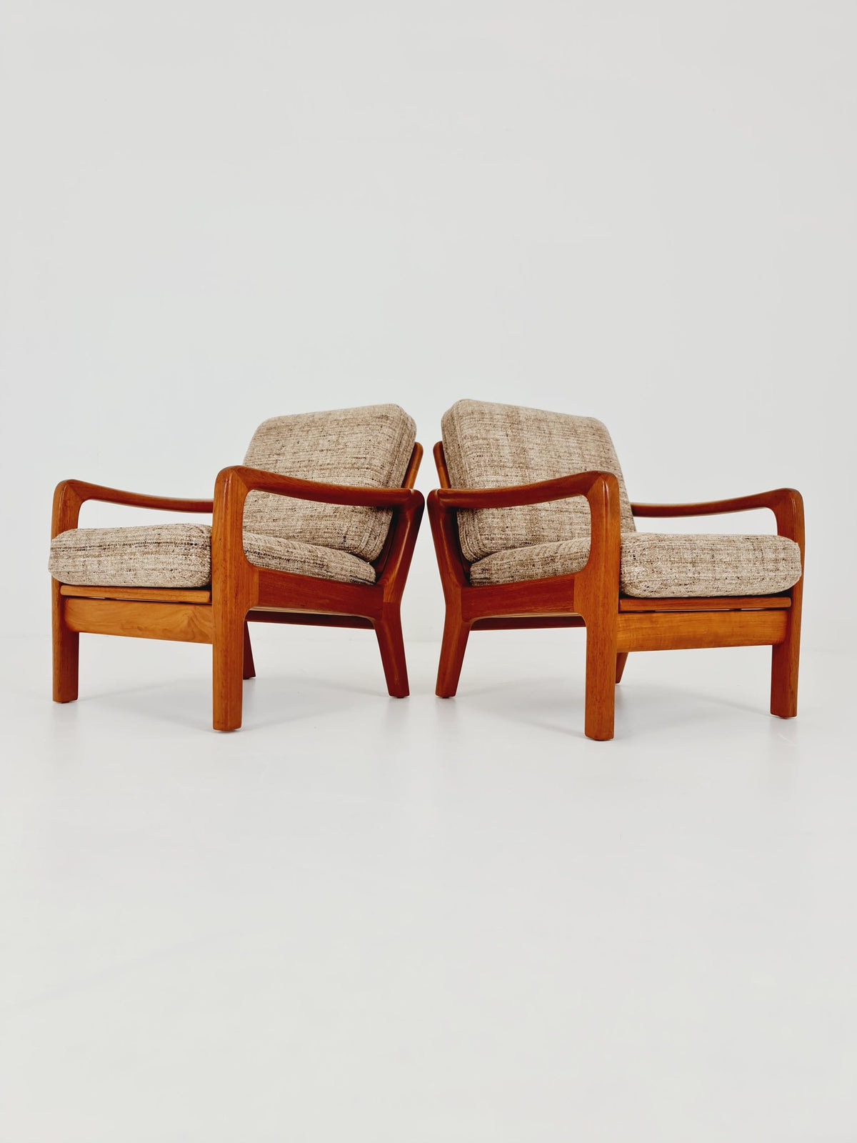Mid century Danish easy lounge chairs by Juul Kristensen , 1970s, Set of 2