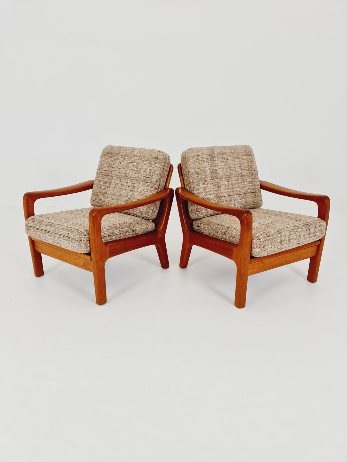 Mid century Danish easy lounge chairs by Juul Kristensen , 1970s, Set of 2