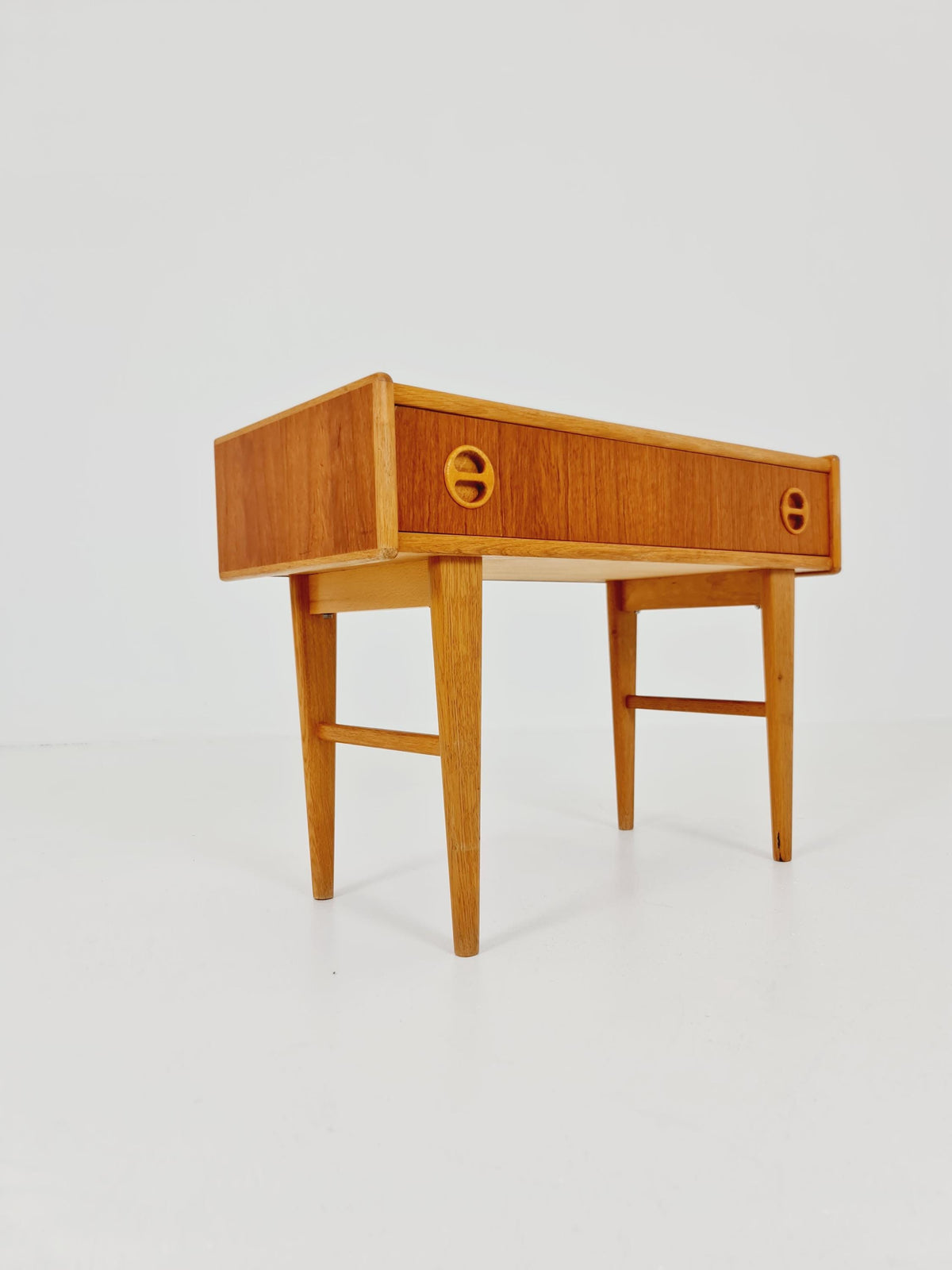Midcentury Carlström & Co Teak Vintage Side table/ Bedside table/ Night stand straight from the sixties