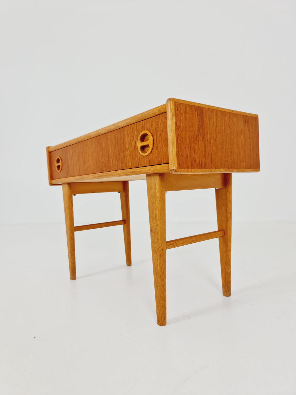 Midcentury Carlström & Co Teak Vintage Side table/ Bedside table/ Night stand straight from the sixties