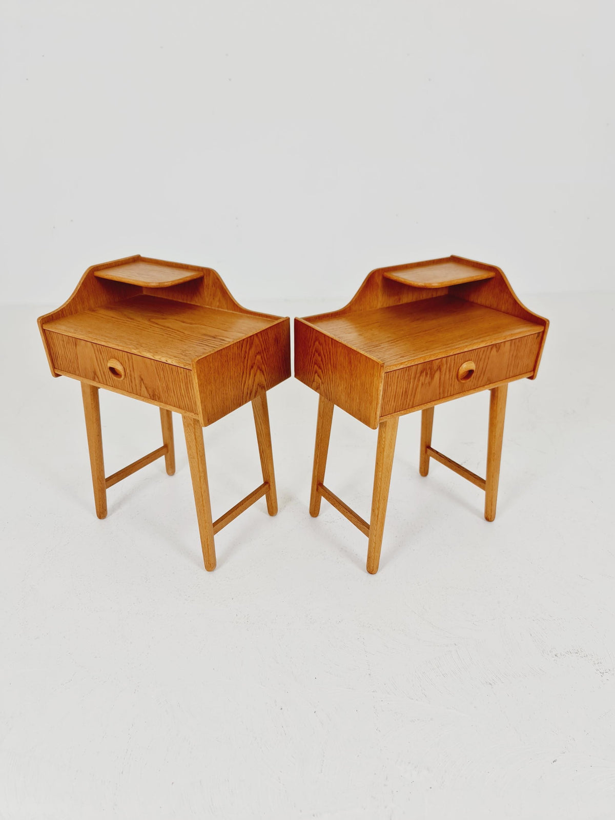 Pair of Swedish Midcentury Oak Vintage Side table/ Bedside table/ Night stand by Talgo 1960s