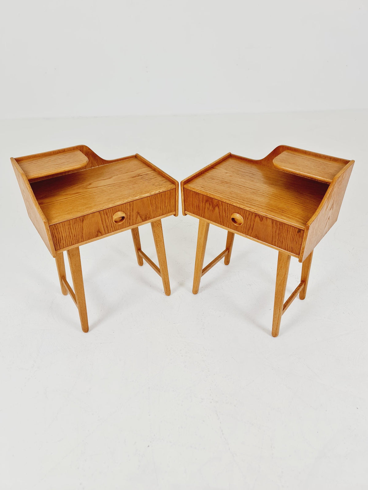 Pair of Swedish Midcentury Oak Vintage Side table/ Bedside table/ Night stand by Talgo 1960s