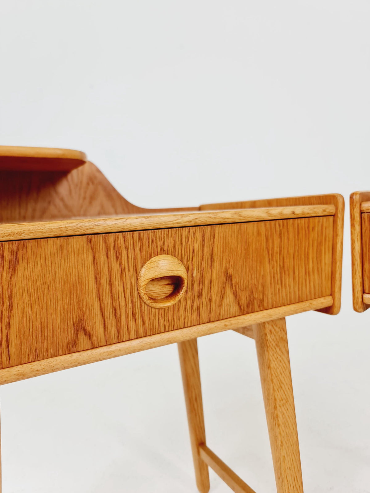 Pair of Swedish Midcentury Oak Vintage Side table/ Bedside table/ Night stand by Talgo 1960s