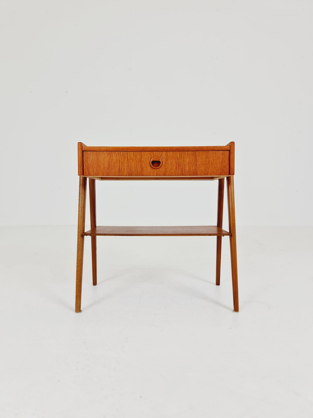 Midcentury Carlstrom & Co teak vintage side table/ bedside table/ night stand, 1960s
