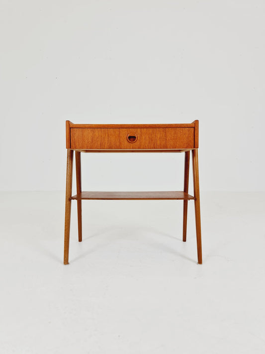 Midcentury Carlstrom & Co teak vintage side table/ bedside table/ night stand, 1960s
