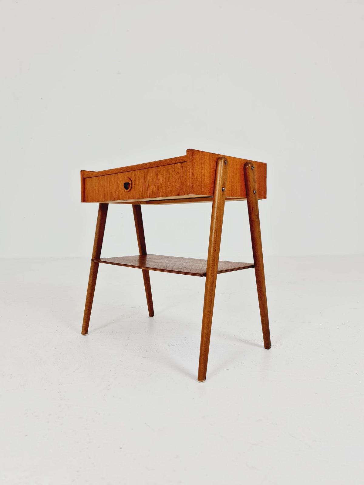 Midcentury Carlstrom & Co teak vintage side table/ bedside table/ night stand, 1960s