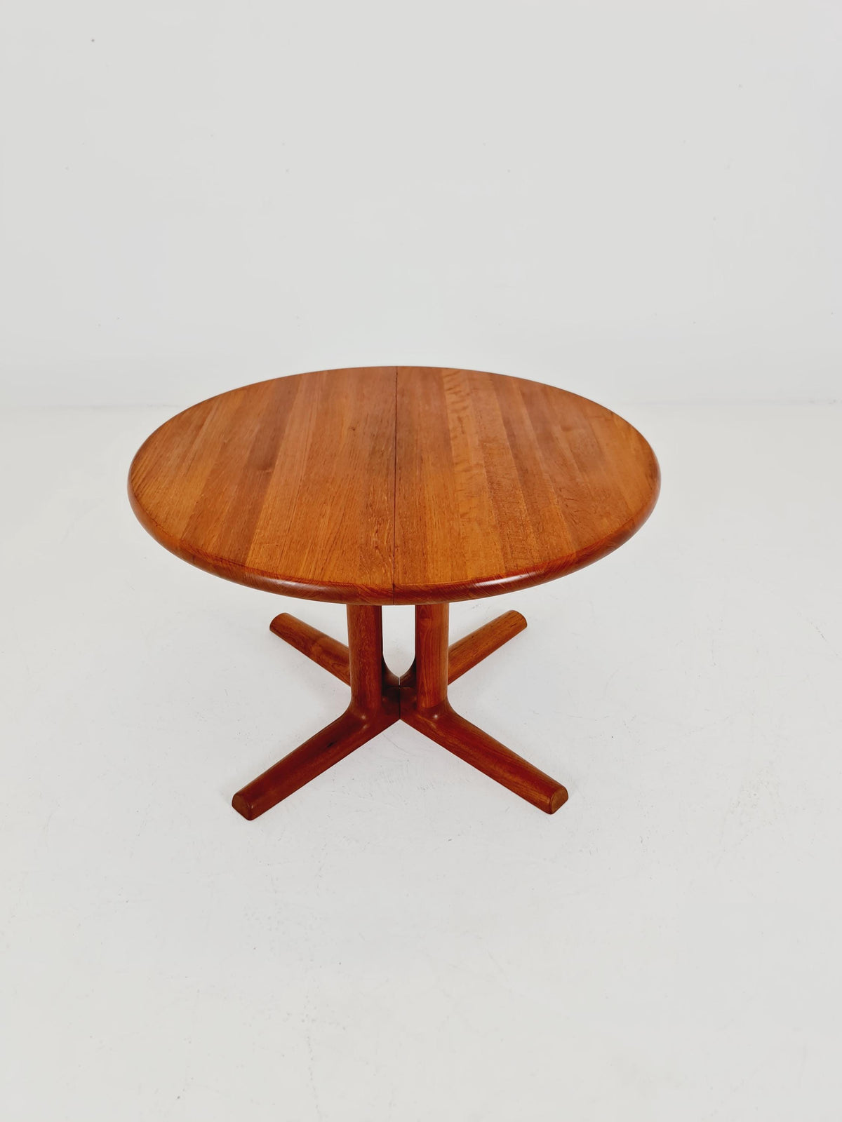 Mid century extendable Danish Modern Solid Teak XL dining table by Dyrlund MöbelFabrik , 1970s