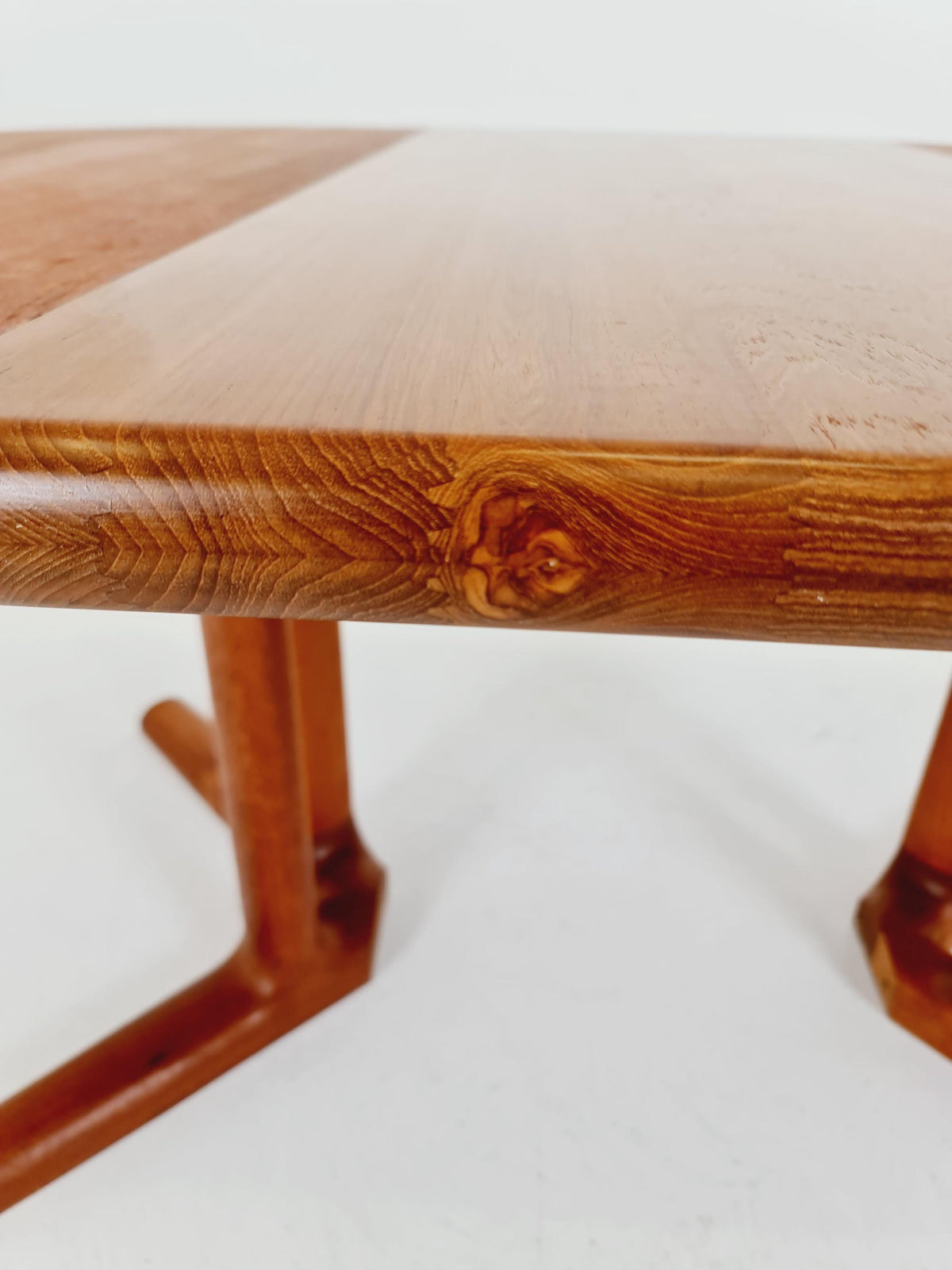 Mid century extendable Danish Modern Solid Teak XL dining table by Dyrlund MöbelFabrik , 1970s
