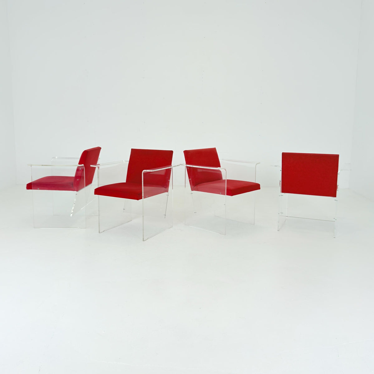 Rare Italian Postmodern Dining Set – Table & 4 Plexiglass Armchairs Italy 1980s