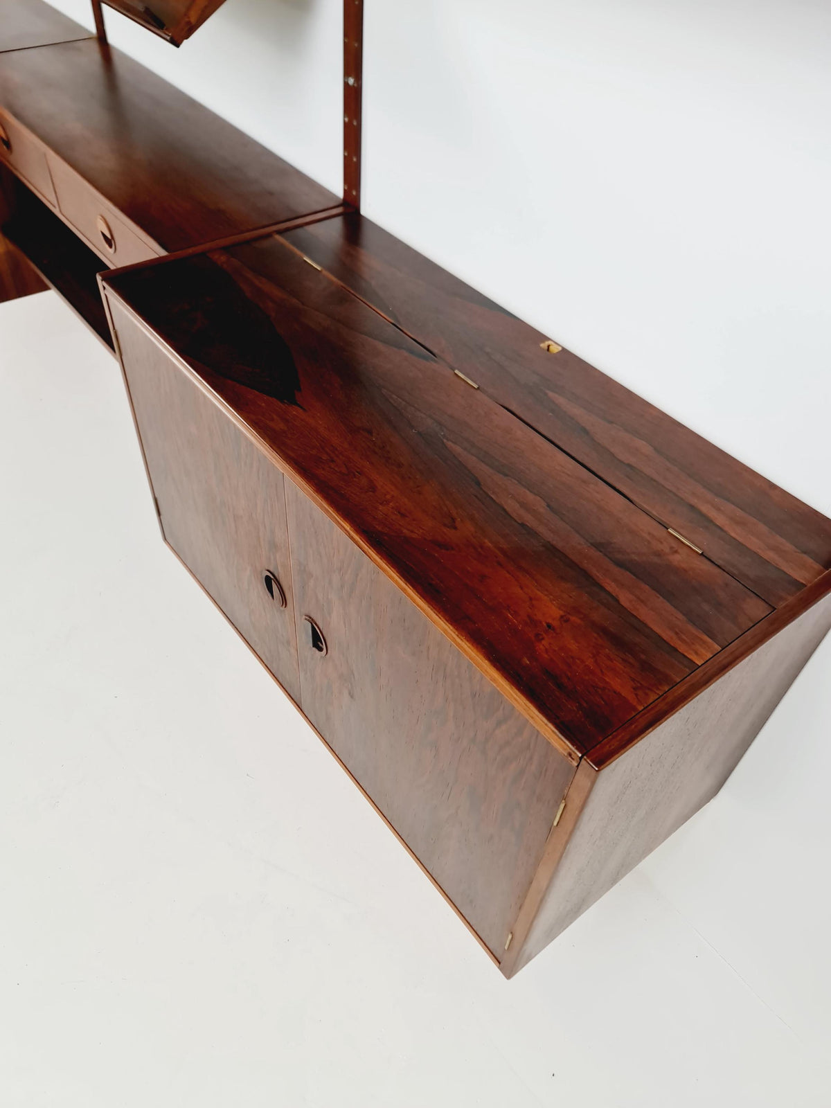 1960s Danish Modern Rosewood Shelving System | Hansen & Guldborg (HG Møbler) | Bar, Record , Display Cabinets