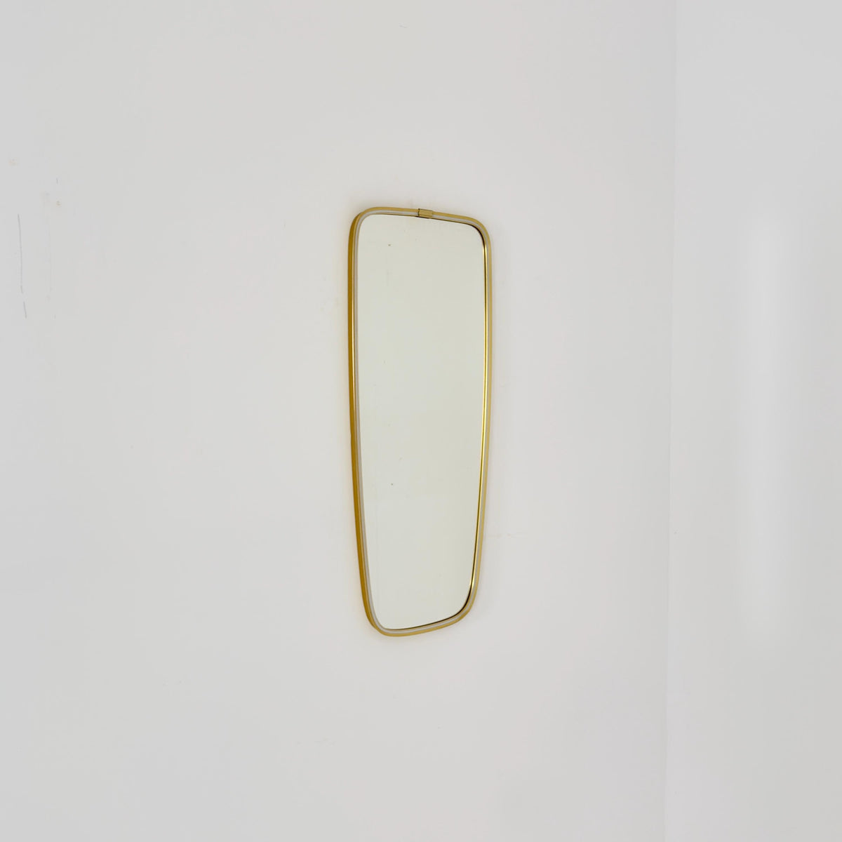 Rare Mid-Century Modern brass kidney Wall Mirror – by Arax zierspiegep western Germany, 1960s