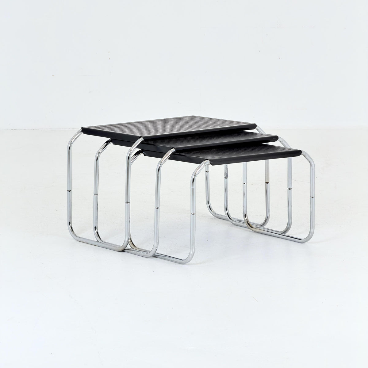 Set of 3 Italian Mid-Century / Bauhaus Style Nesting Tables 1980 Italy