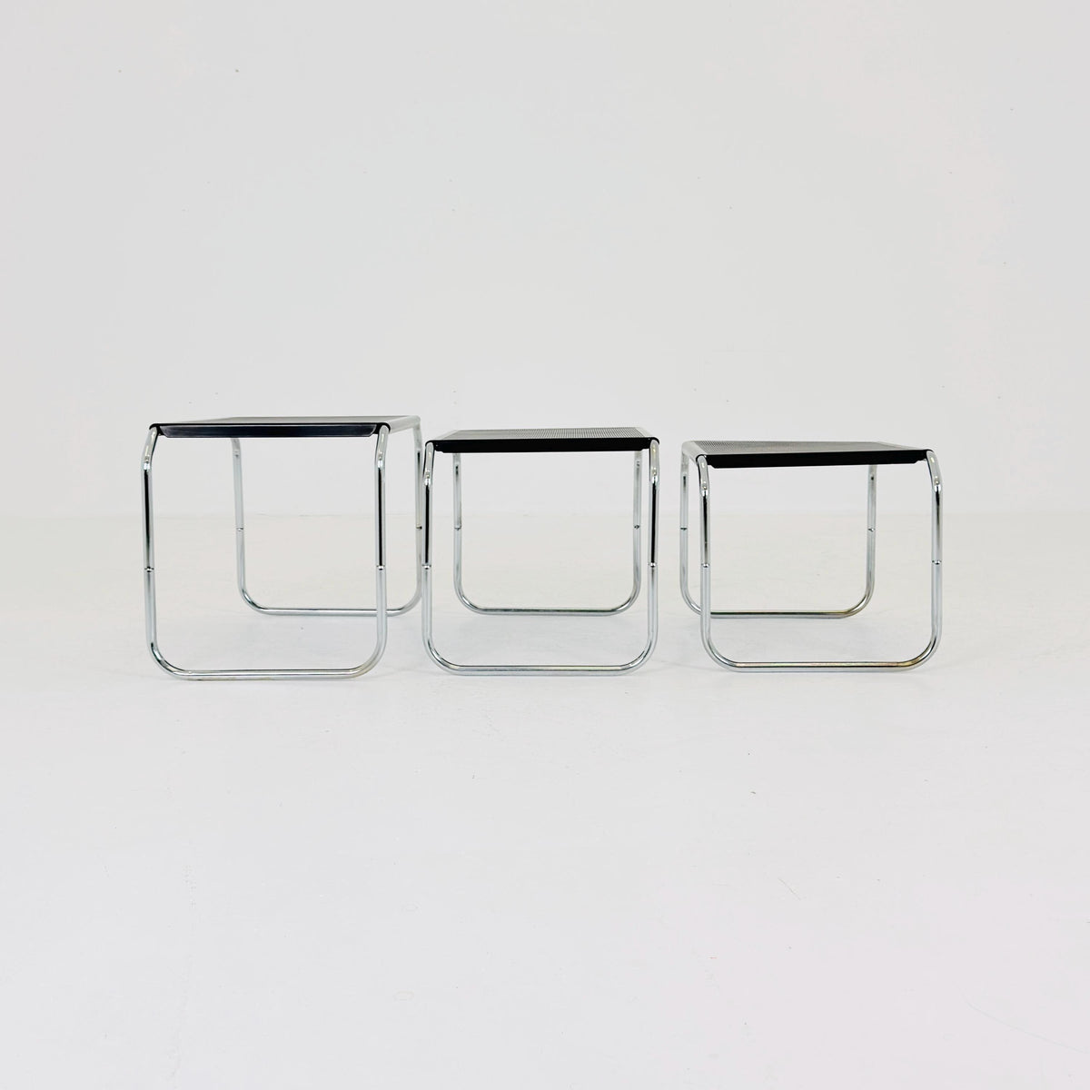 Set of 3 Italian Mid-Century / Bauhaus Style Nesting Tables 1980 Italy
