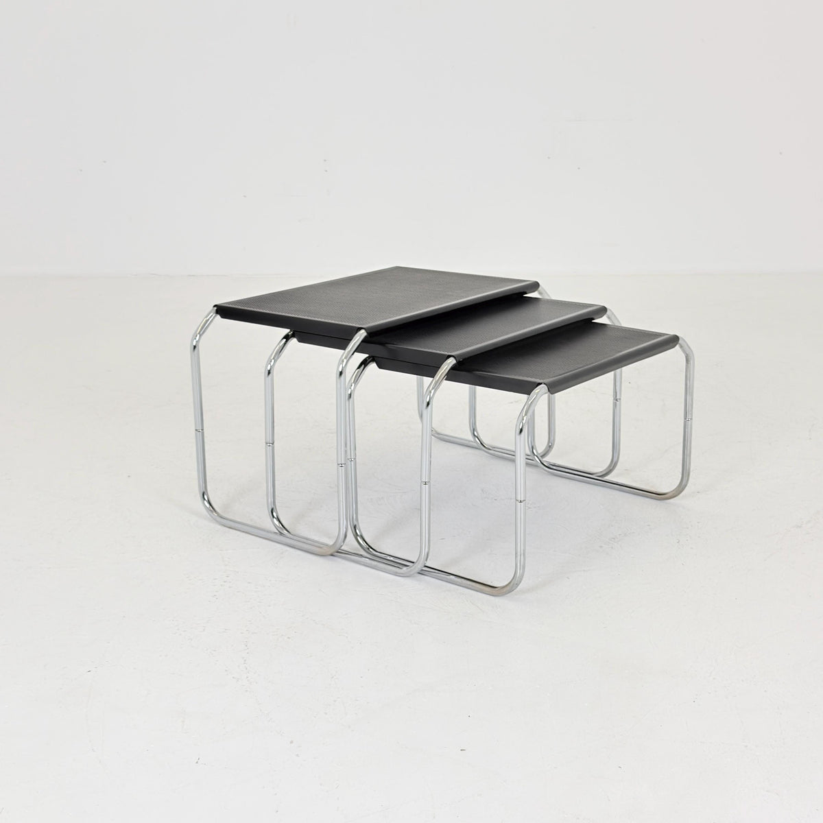 Set of 3 Italian Mid-Century / Bauhaus Style Nesting Tables 1980 Italy