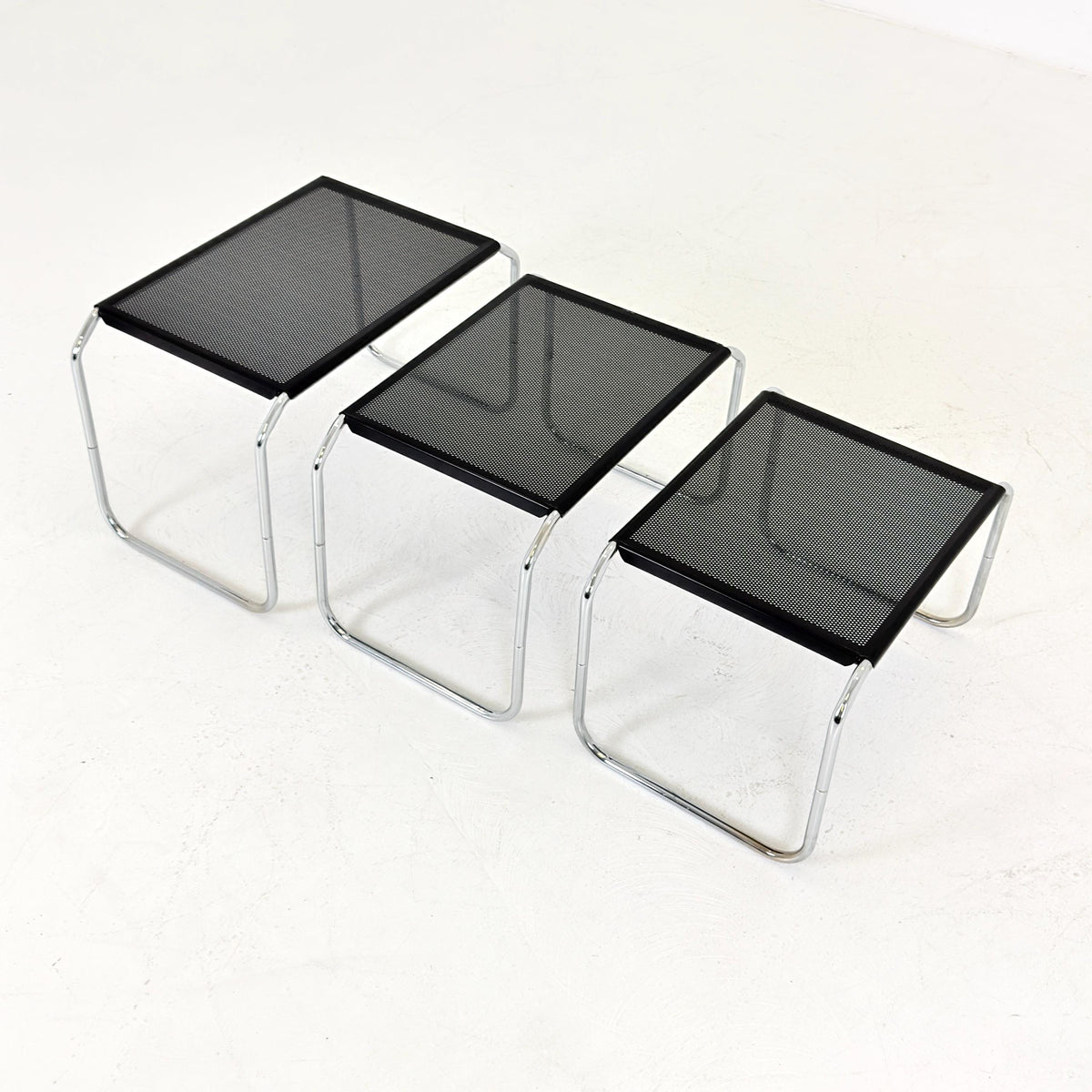 Set of 3 Italian Mid-Century / Bauhaus Style Nesting Tables 1980 Italy