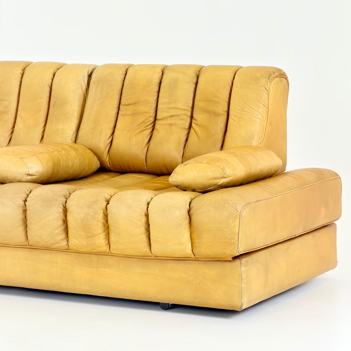 Mid century cognac leather Sofa bed Ds 85 from De Sede Switzerland 1960s