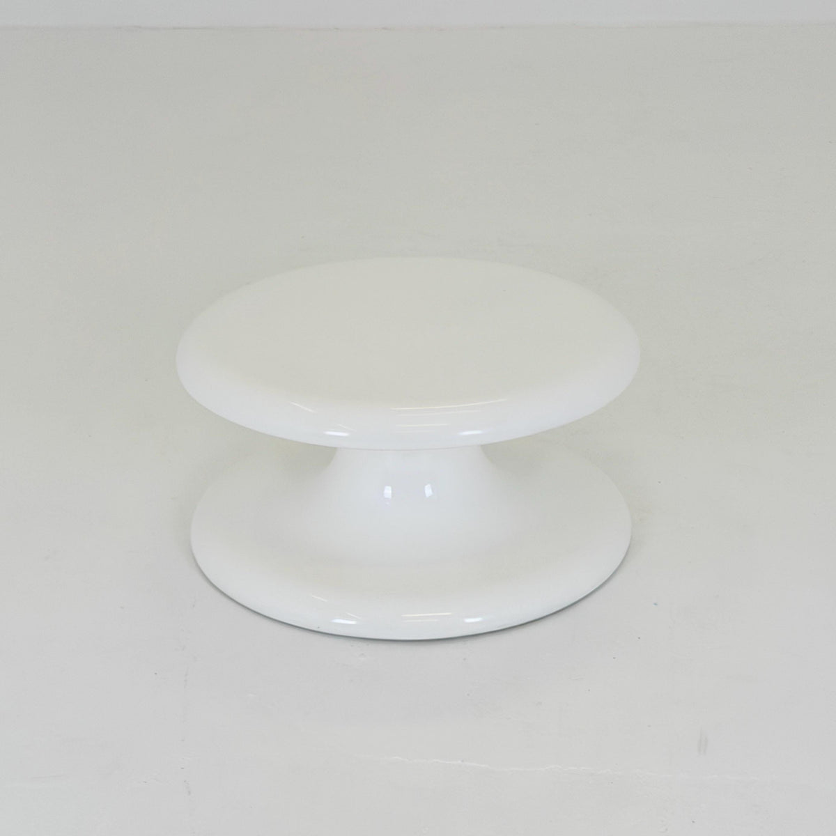 Rare Vintage Space Age Tulip Coffee Table, White Fiberglass, Italian Design, 1970s