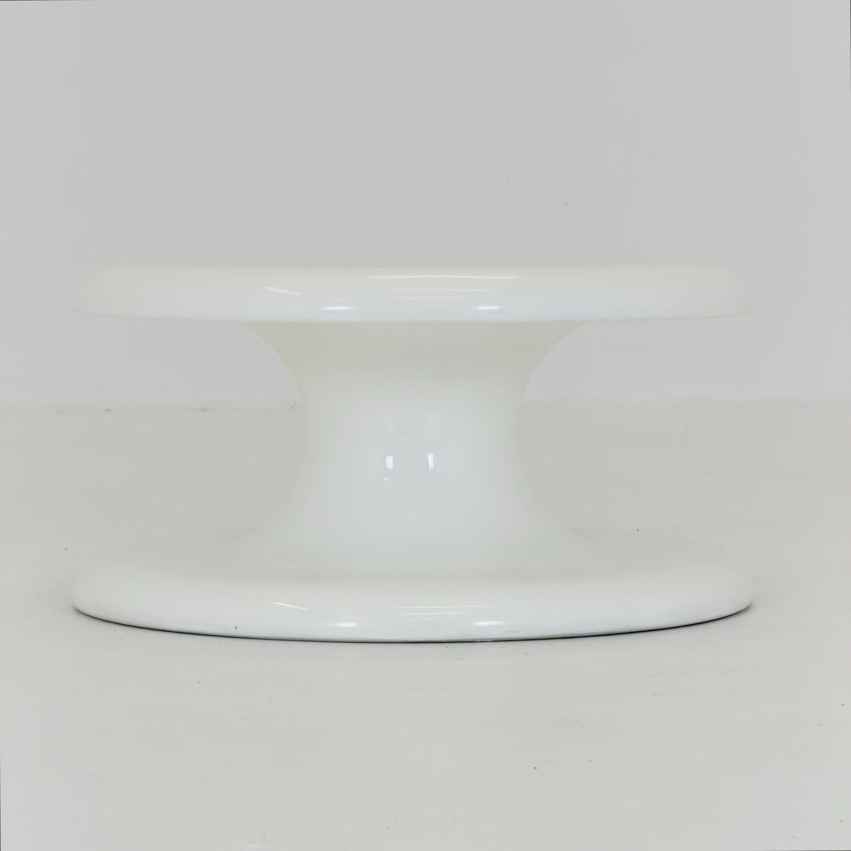 Rare Vintage Space Age Tulip Coffee Table, White Fiberglass, Italian Design, 1970s