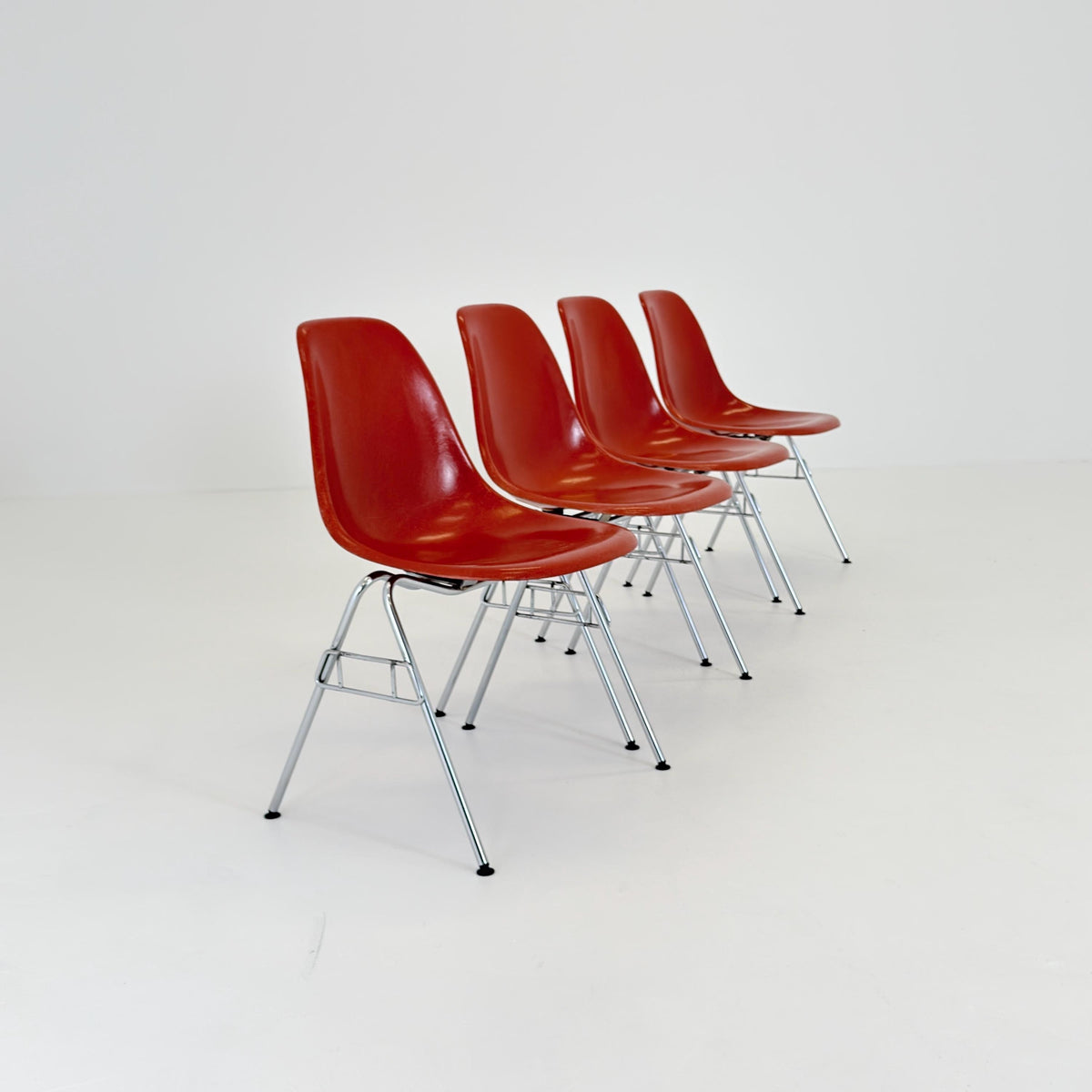 Set of 4 Original Herman Miller Eames DSS Fiberglass Chairs, Coral Orange, 1970s